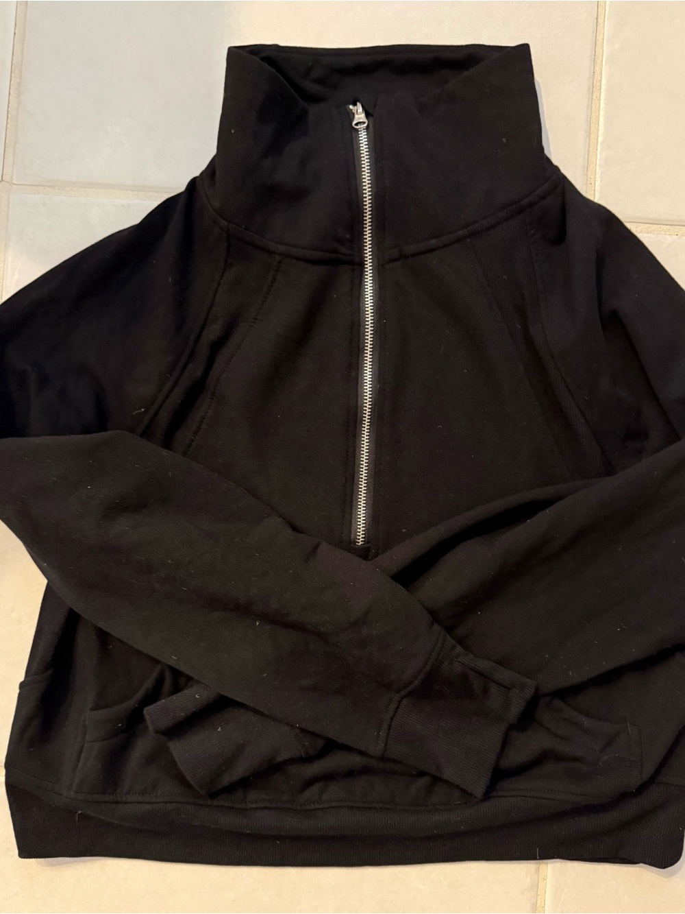 Danskin Women’s Black Hooded Sweatshirt NWT Size Medium